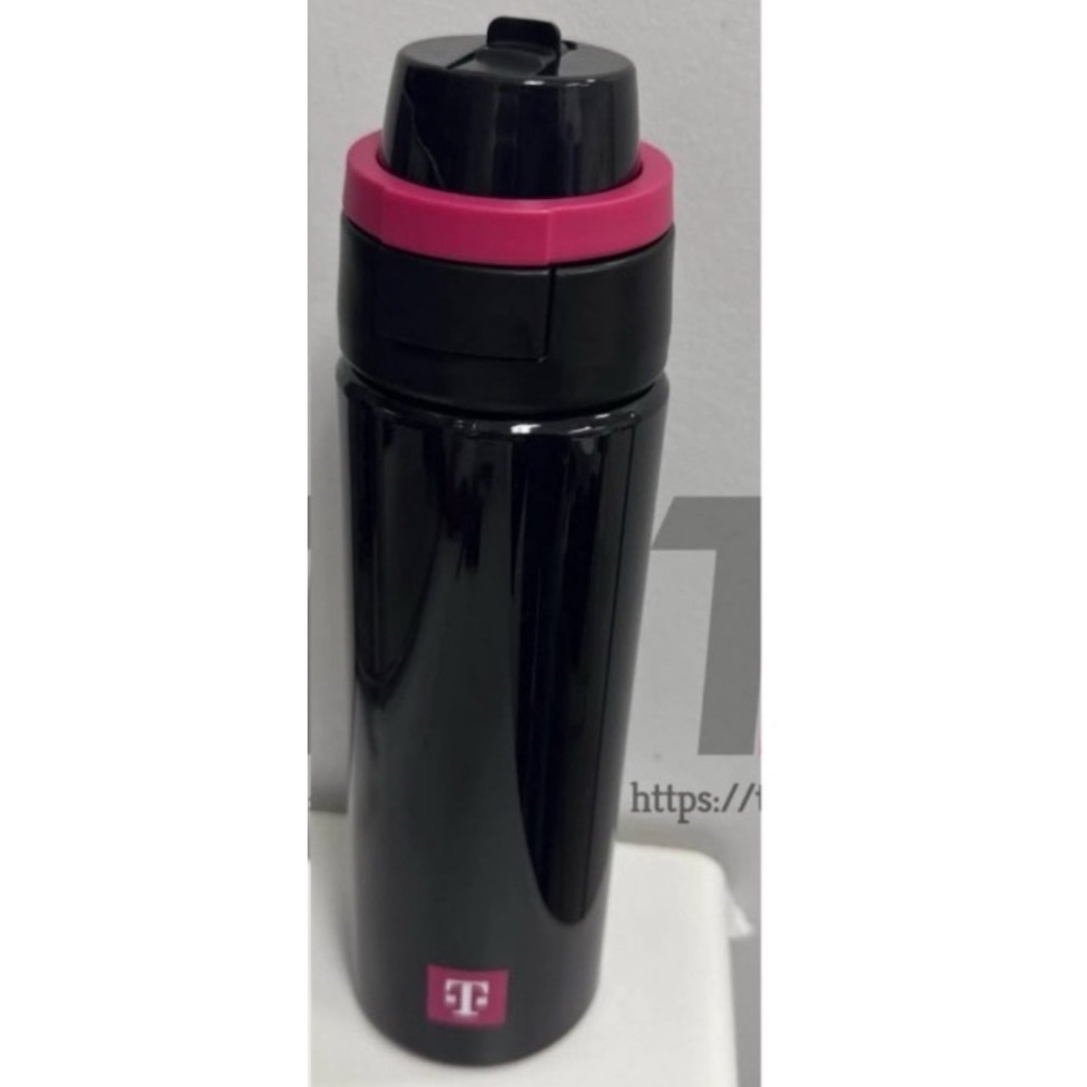T-Mobile insulated water bottle pop-out integratedstraw spring-loaded lid 24oz